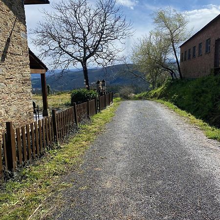 Casita Feliz Entre Montanas Y Cerca Del Mar Villa Trabada Екстериор снимка