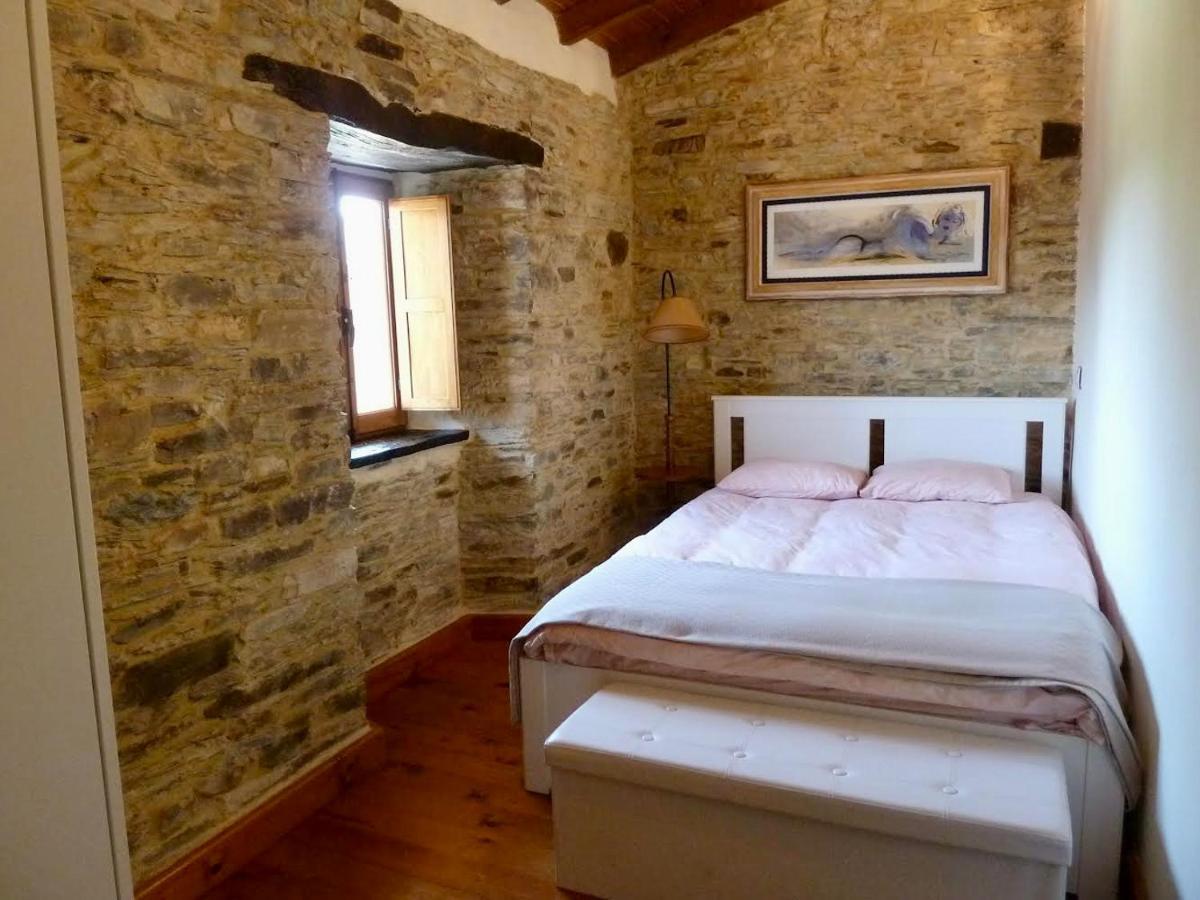 Casita Feliz Entre Montanas Y Cerca Del Mar Villa Trabada Екстериор снимка