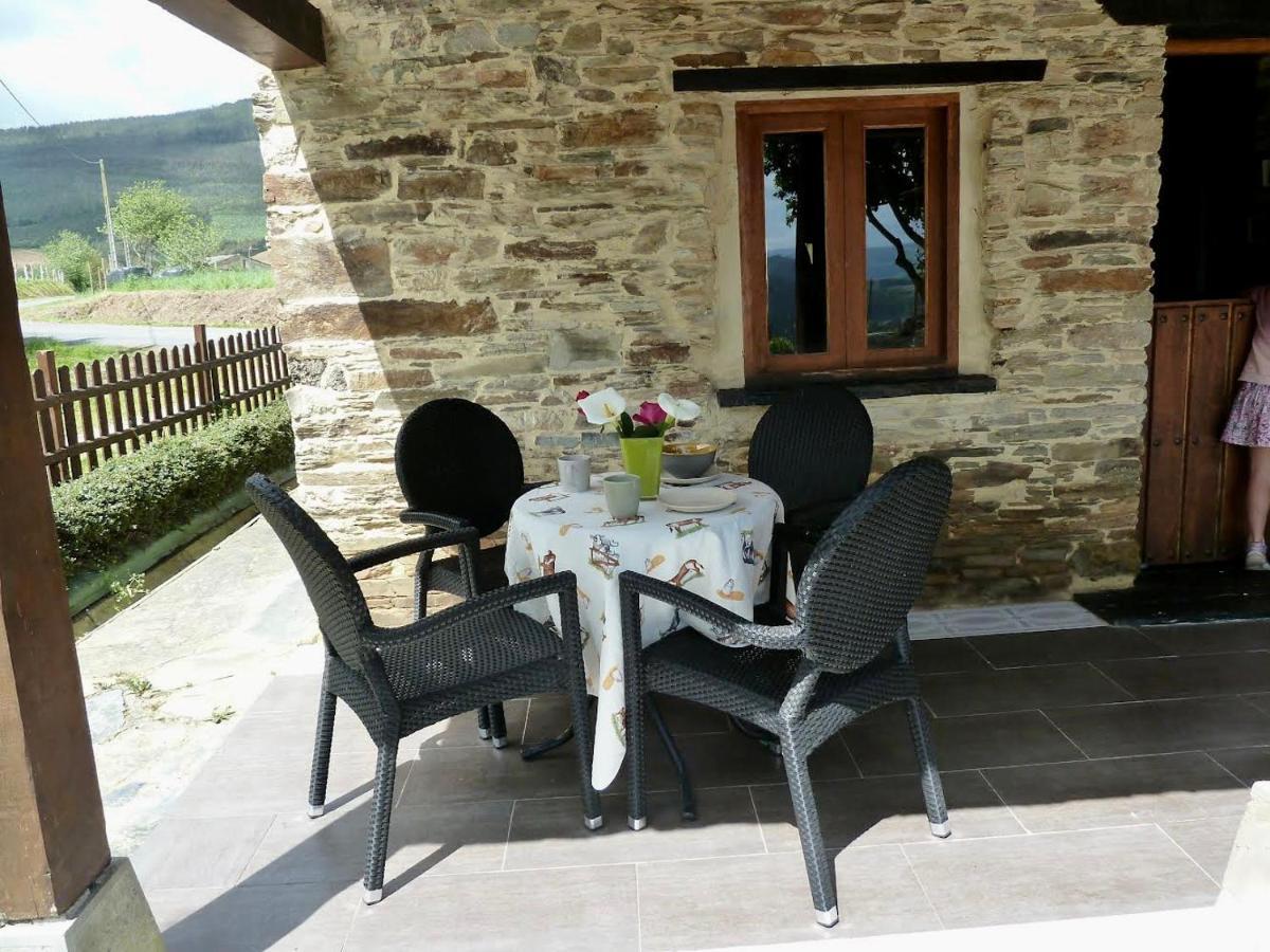 Casita Feliz Entre Montanas Y Cerca Del Mar Villa Trabada Екстериор снимка