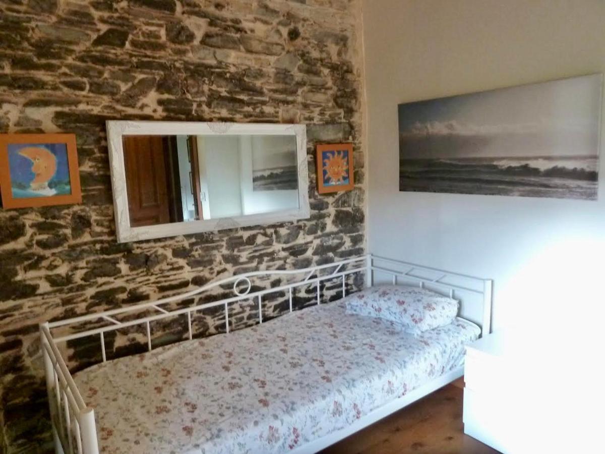Casita Feliz Entre Montanas Y Cerca Del Mar Villa Trabada Екстериор снимка